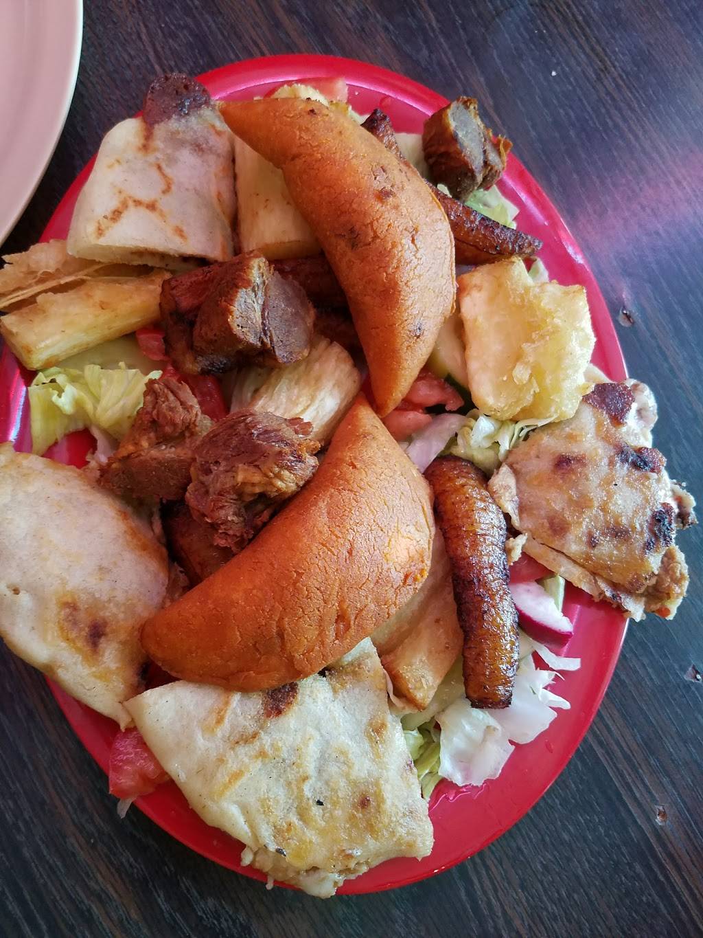 Dona Mercedes Restaurant | restaurant | 1030 San Fernando Rd, San Fernando, CA 91340, USA | 8183655058 OR +1 818-365-5058