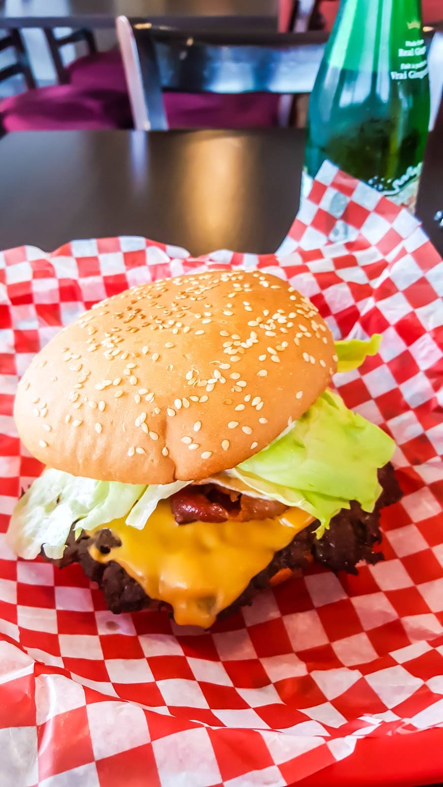 Law & Orders | restaurant | 7 Craig St, Perth, ON K7H 1X7, Canada | 6132535558 OR +1 613-253-5558