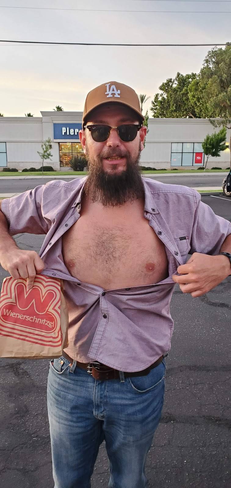 Wienerschnitzel | restaurant | 7373 N Blackstone Ave, Fresno, CA 93650, USA | 5594328429 OR +1 559-432-8429