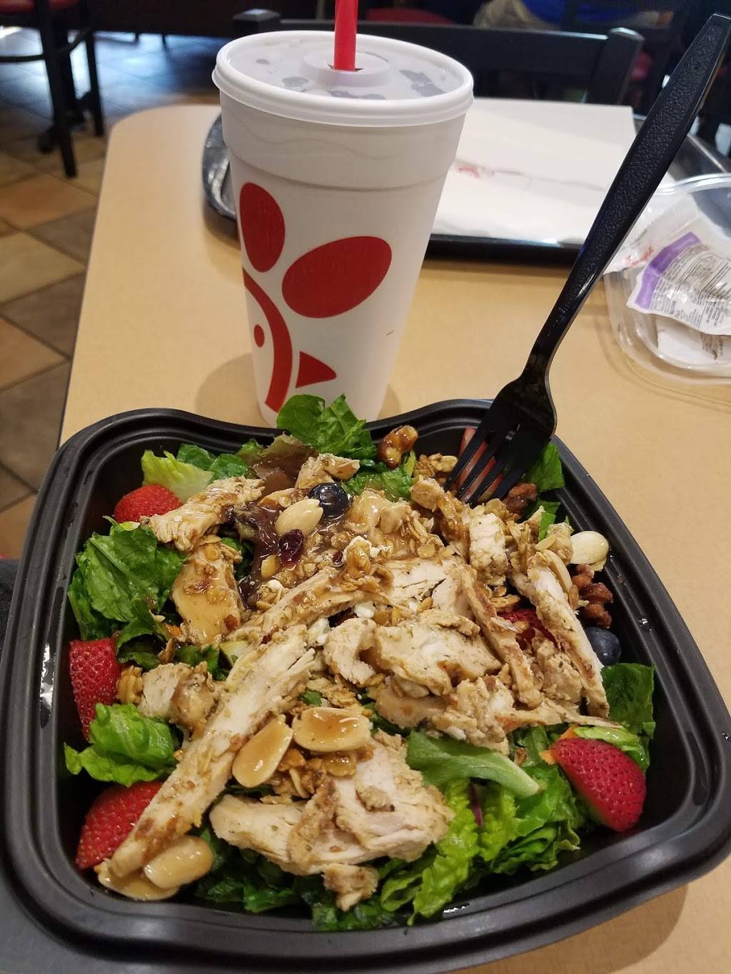 Chick-fil-A | restaurant | 8221 Marbach Rd, San Antonio, TX 78227, USA | 2106732777 OR +1 210-673-2777