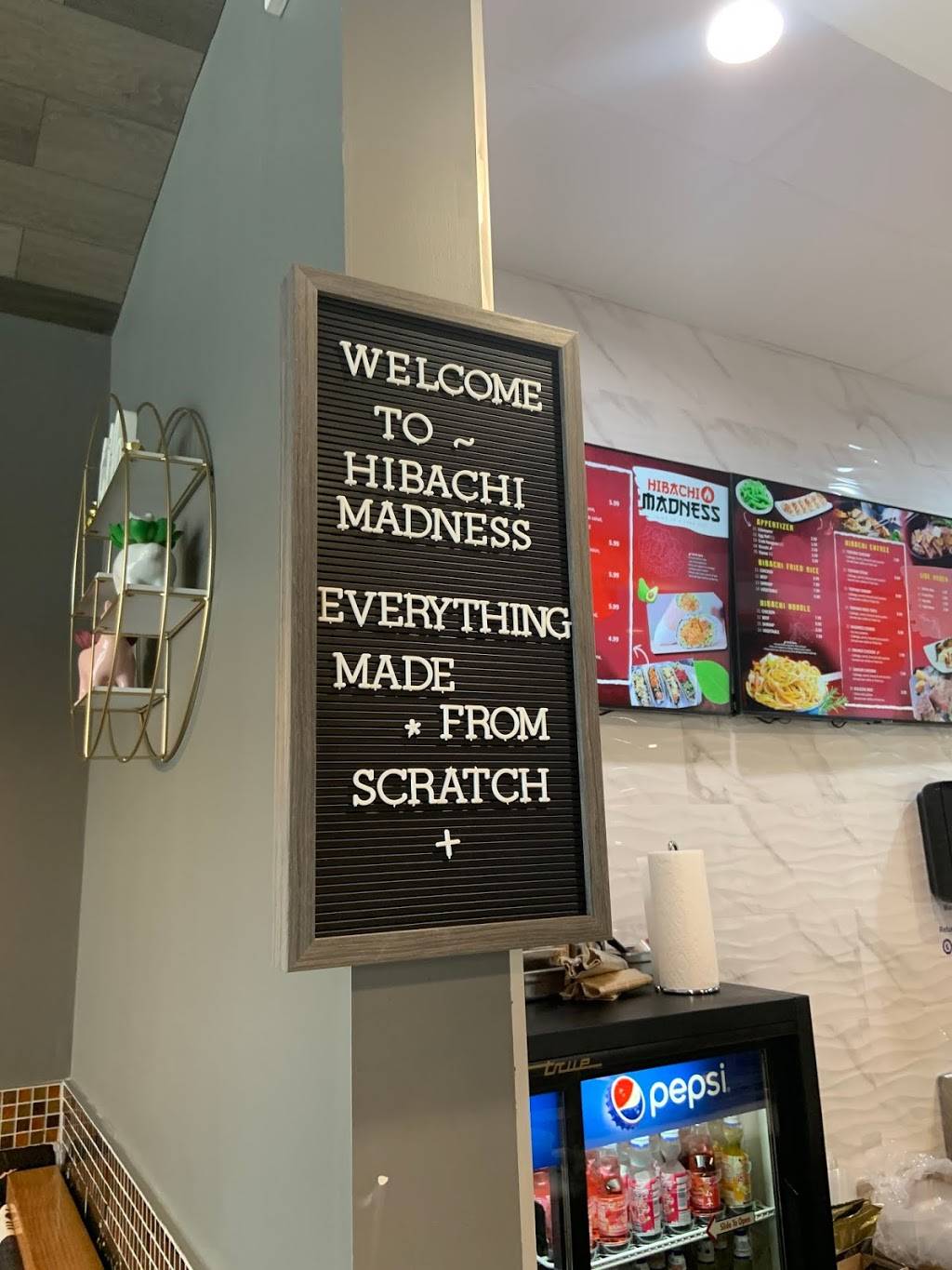 Hibachi Madness | restaurant | 4318 Wabash Ave, Springfield, IL 62711, USA | 2174419498 OR +1 217-441-9498