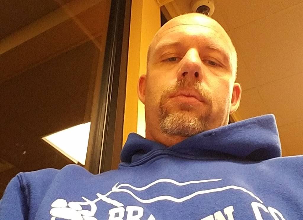 Dairy Queen Grill & Chill | restaurant | 690 KY-15, Campton, KY 41301, USA | 6066686363 OR +1 606-668-6363