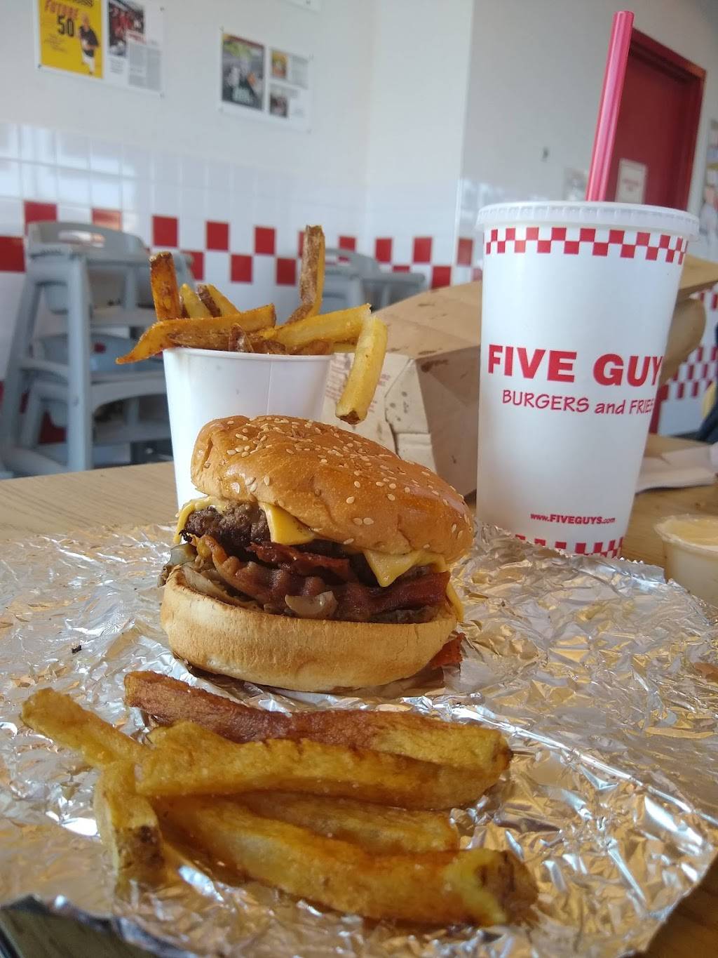 Five Guys | meal takeaway | 2970 W Grant Line Rd, Tracy, CA 95304, USA | 2098338036 OR +1 209-833-8036
