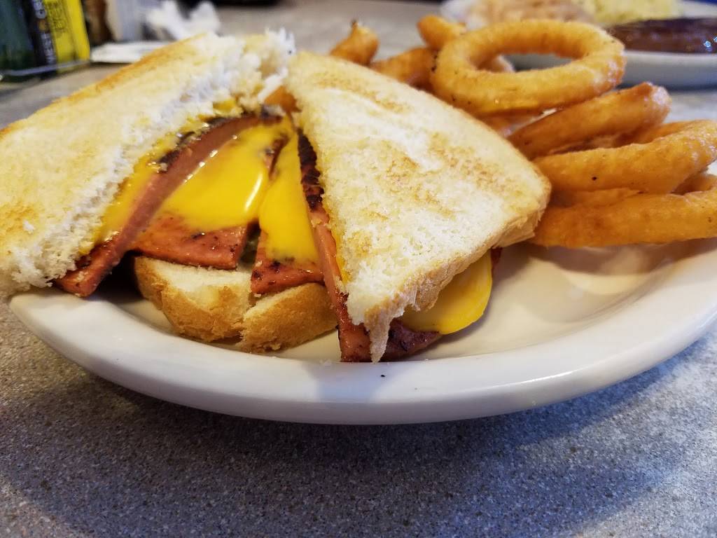 Four Winds Restaurant | restaurant | 1219 Sparta Pike, Lebanon, TN 37090, USA | 6154499909 OR +1 615-449-9909