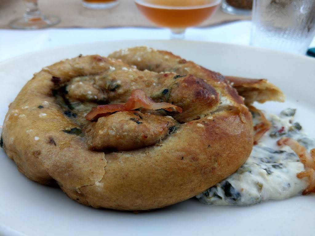 Seven Bridges Grille & Brewery | restaurant | 9735 Gate Pkwy N, Jacksonville, FL 32246, USA | 9049971999 OR +1 904-997-1999