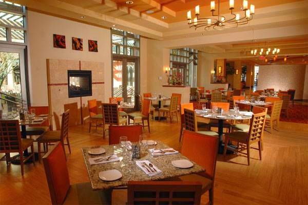 Rays Bar / Soleil Restaurant | restaurant | 9495w W Coyotes Blvd, Glendale, AZ 85305, USA | 6239373700 OR +1 623-937-3700