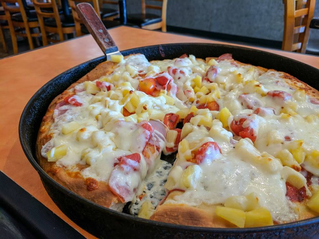 Numero Uno Pizza | restaurant | 39438 Trade Center Dr, Palmdale, CA 93551, USA | 6619474545 OR +1 661-947-4545