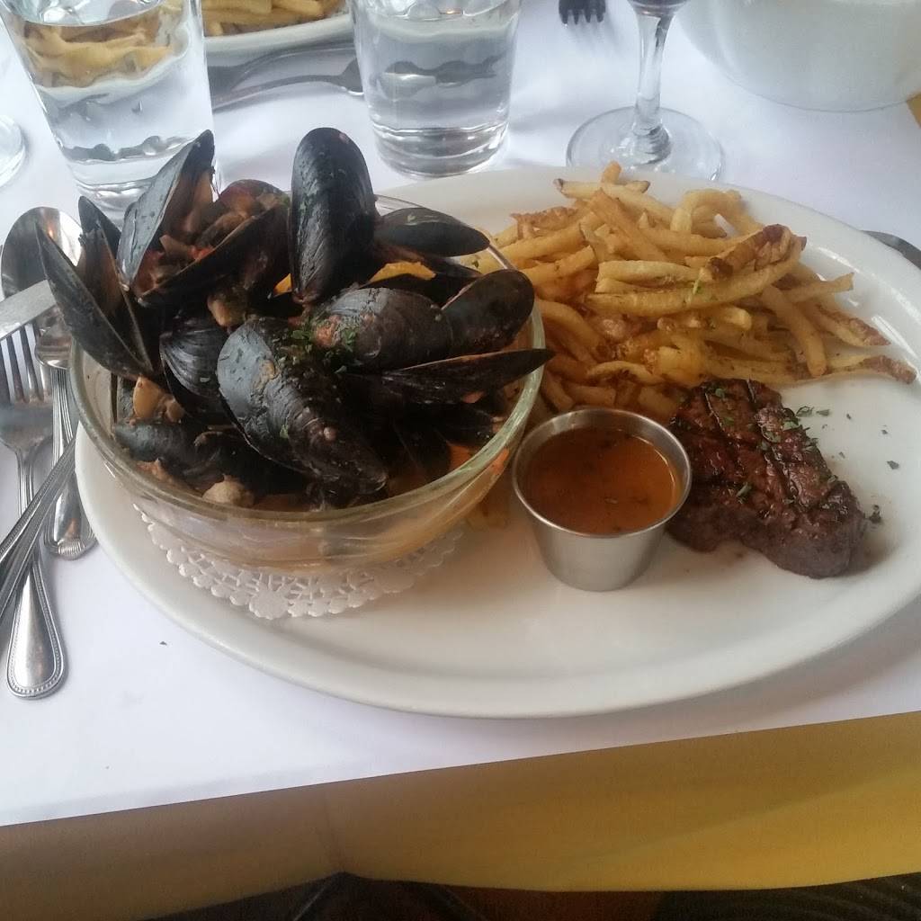 Restaurant La Chitarra | restaurant | 140 Rue Morin, Sainte-Adèle, QC J8B 2T7, Canada | 4502296904 OR +1 450-229-6904