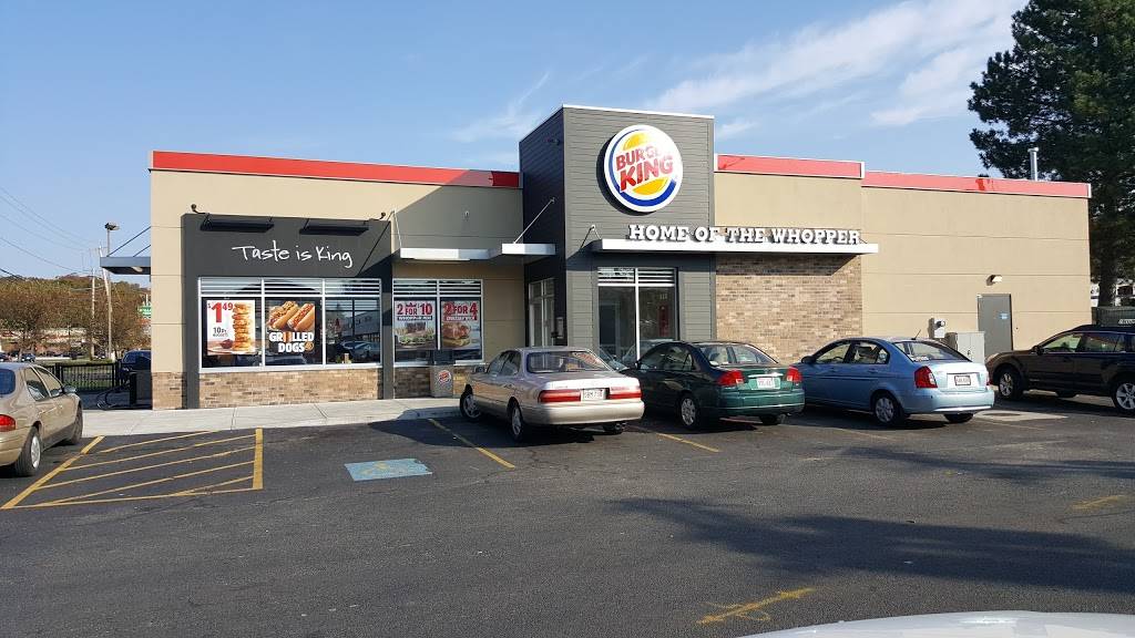 Burger King | restaurant | 108 Boston St, Lynn, MA 01904, USA | 7815848367 OR +1 781-584-8367