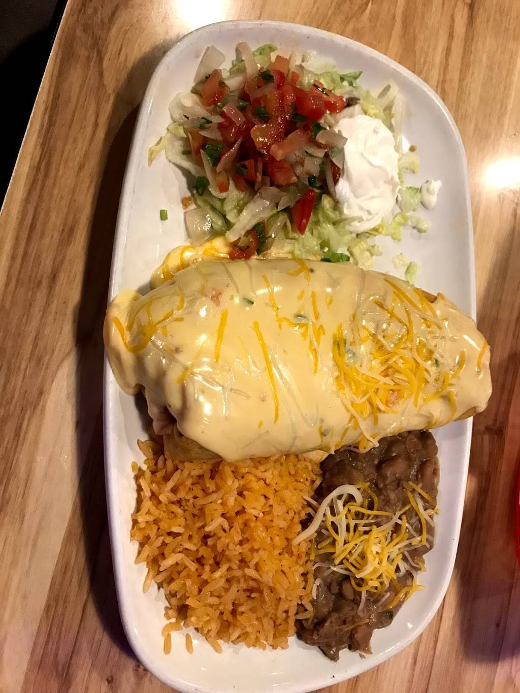Escamilla Amigos Cantina | restaurant | 10006 S Saginaw Rd, Grand Blanc, MI 48439, USA | 8106037567 OR +1 810-603-7567