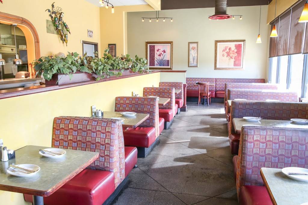 Strings Italian Café | Rock Creek Plaza | restaurant | 2501 Bell Rd, Auburn, CA 95603, USA | 5308868703 OR +1 530-886-8703