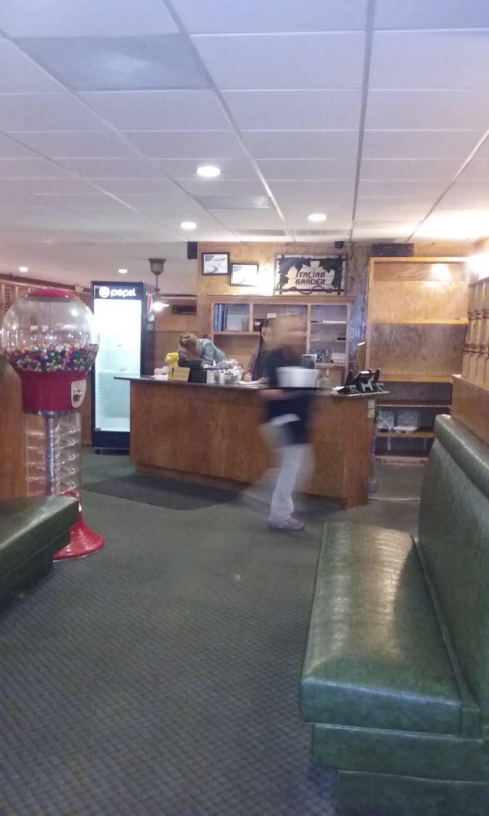 Italian Garden | restaurant | 105 S Main St, Boiling Springs, NC 28017, USA | 7044349290 OR +1 704-434-9290