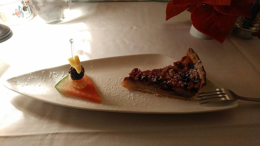 Restaurant Le Clos des Délices | restaurant | 515 Rue Principale, Saint-Donat-de-Montcalm, QC J0T 2C0, Canada | 8194242222 OR +1 819-424-2222