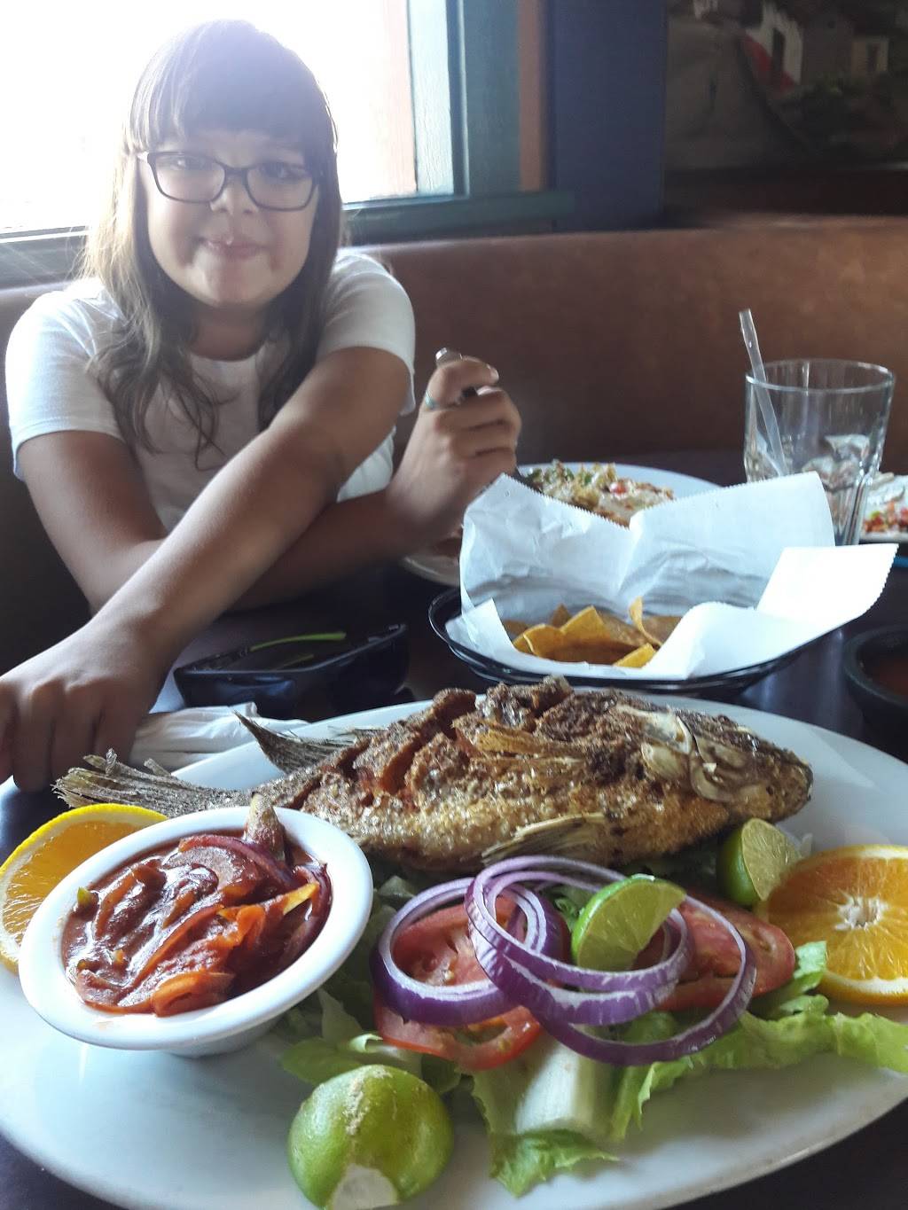 La Pinata Restaurant | restaurant | 940 7th St, Novato, CA 94945, USA | 4158921471 OR +1 415-892-1471