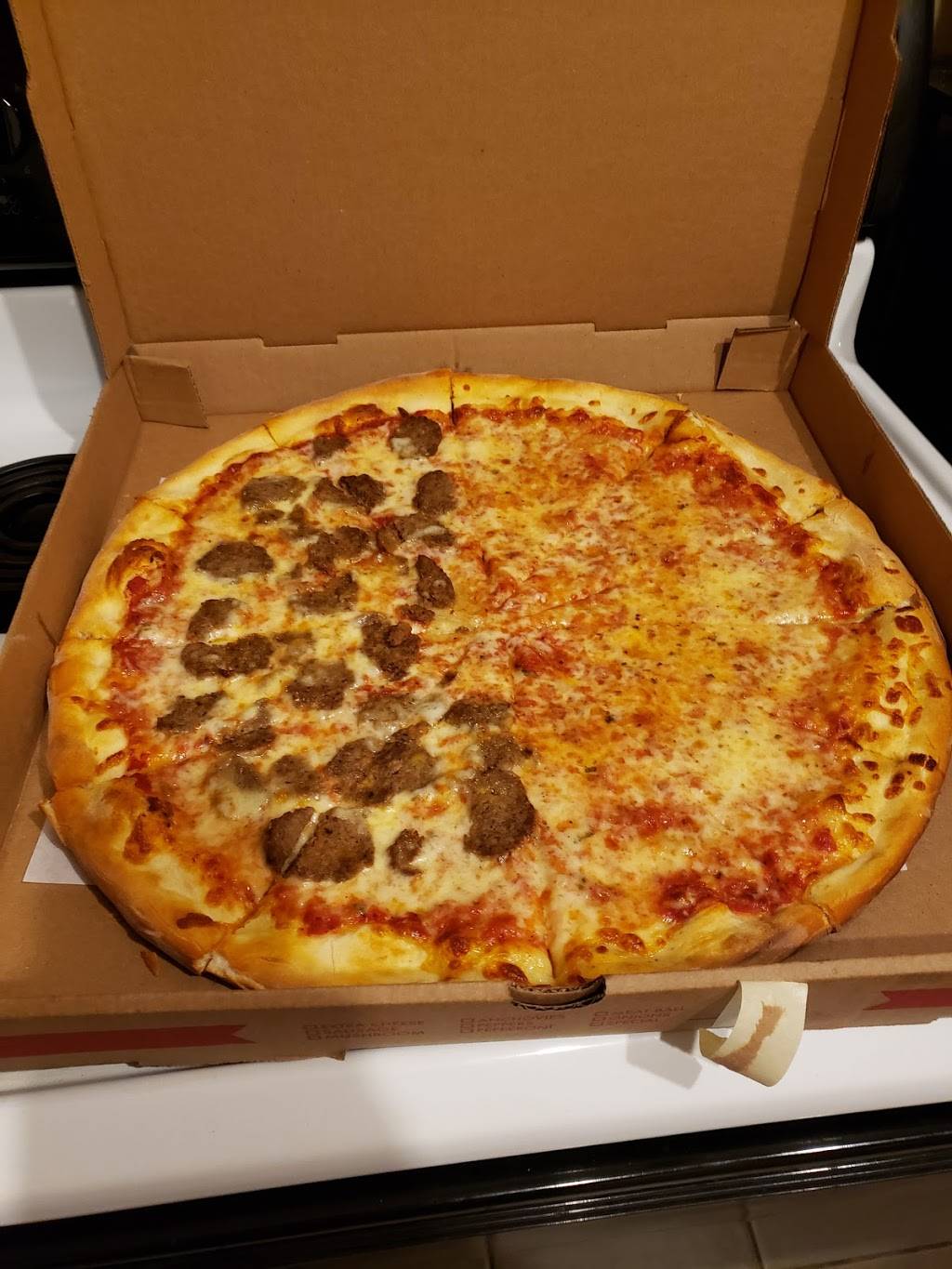 Peppinos Pizzeria | meal takeaway | 4171 Main St, Bridgeport, CT 06606, USA | 2036127485 OR +1 203-612-7485