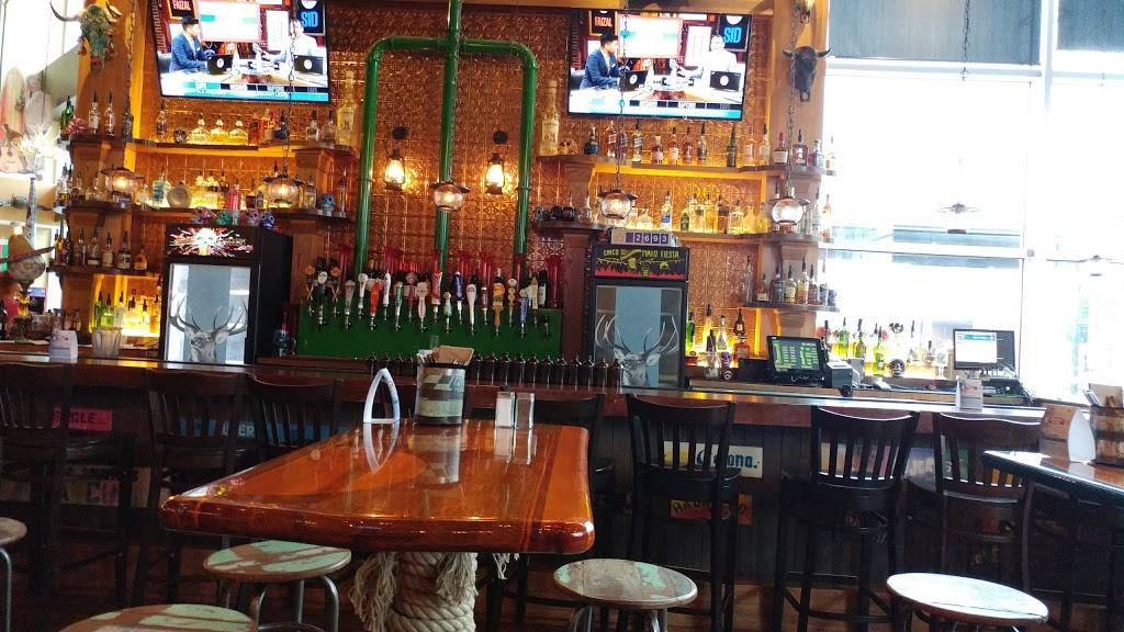 Carlos & Pepes | restaurant | 170 Promenade Du Centropolis, Laval, QC H7T 2Z6, Canada | 4509349911 OR +1 450-934-9911