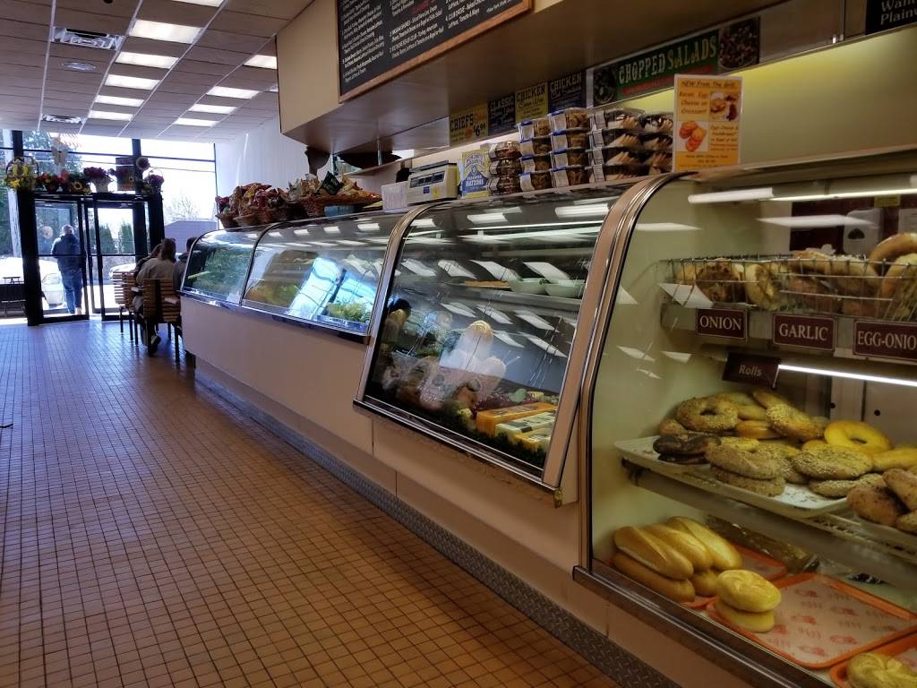 Town Bagel of Massapequa | bakery | 4917 Merrick Rd, Massapequa Park, NY 11762, USA | 5165414341 OR +1 516-541-4341
