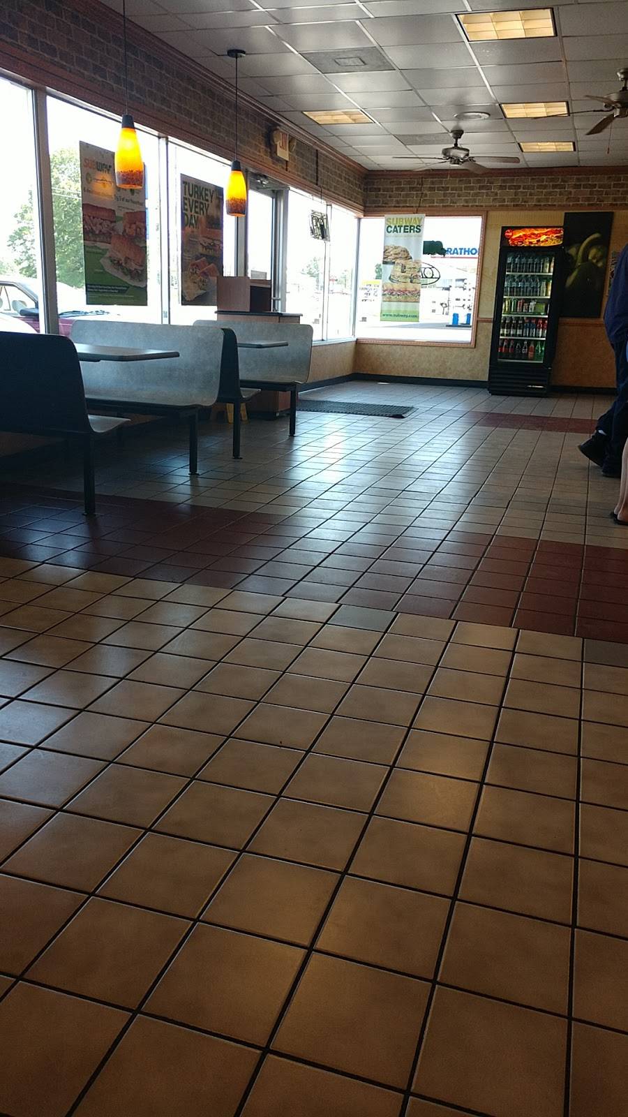 Subway | restaurant | 21415 TN-22, Wildersville, TN 38388, USA | 7319673552 OR +1 731-967-3552