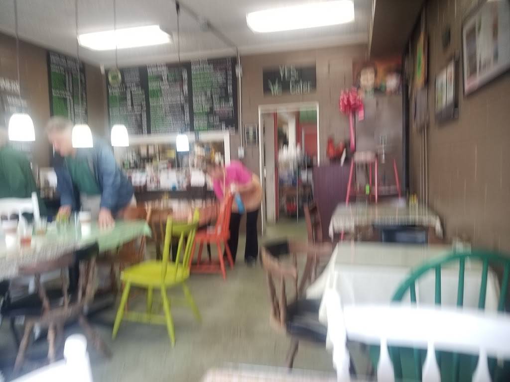 The Grind | restaurant | 5009 Main St, Loris, SC 29569, USA | 8437561883 OR +1 843-756-1883