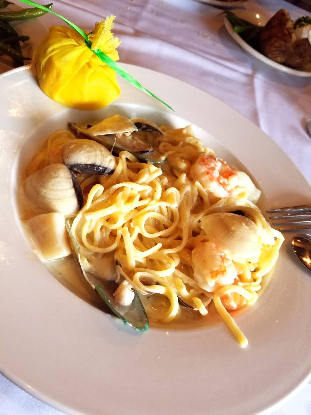 Surf & Sirloin | restaurant | 13090 Manchester Rd, Des Peres, MO 63131, USA | 3148223637 OR +1 314-822-3637