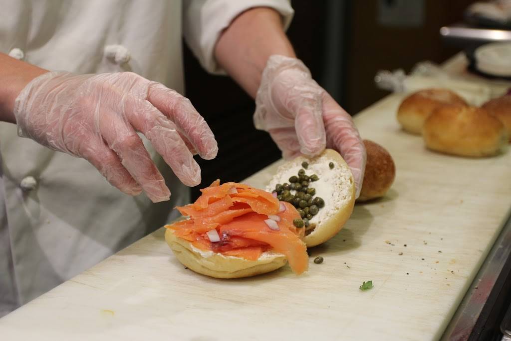 Cha Cha La Mer | restaurant | 36 West St, Beverly, MA 01915, USA | 9789693676 OR +1 978-969-3676