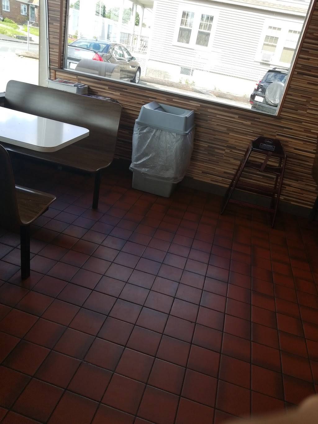 Riccottis Submarine Sandwiches | meal takeaway | 1360 Mineral Spring Ave, North Providence, RI 02904, USA | 4017248859 OR +1 401-724-8859