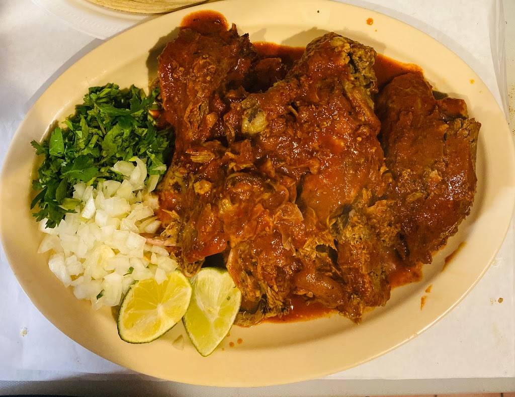 Ochoas outdoor Mexican food | restaurant | 406 SW Oak St, Hillsboro, OR 97123, USA | 9717329575 OR +1 971-732-9575