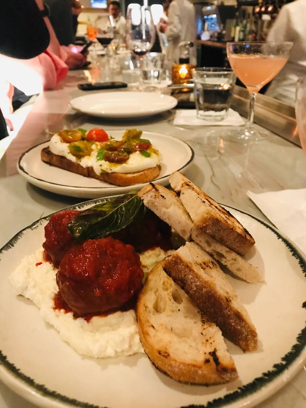 Beverleys Dallas | restaurant | 3215 N Fitzhugh Ave, Dallas, TX 75204, USA | 2149158840 OR +1 214-915-8840