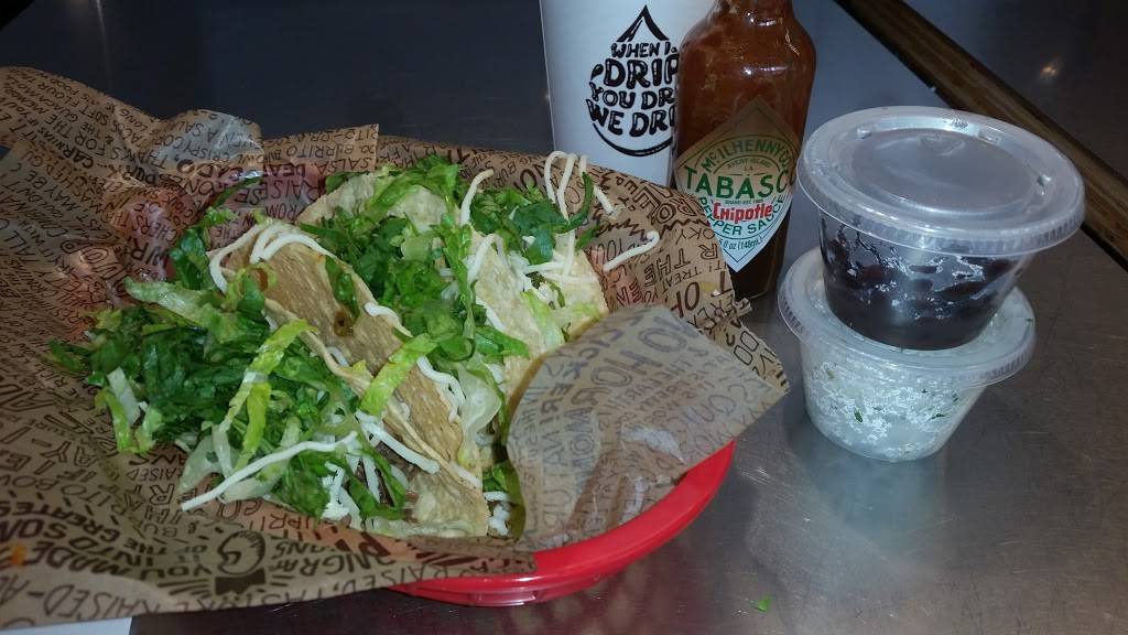 Chipotle Mexican Grill | restaurant | 927 Holt Rd #500, Webster, NY 14580, USA | 5858721431 OR +1 585-872-1431