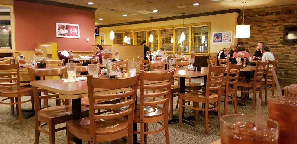 Bakers Square Restaurant & Bakery | restaurant | 3434 Freedom Dr, Springfield, IL 62704, USA | 2177875555 OR +1 217-787-5555