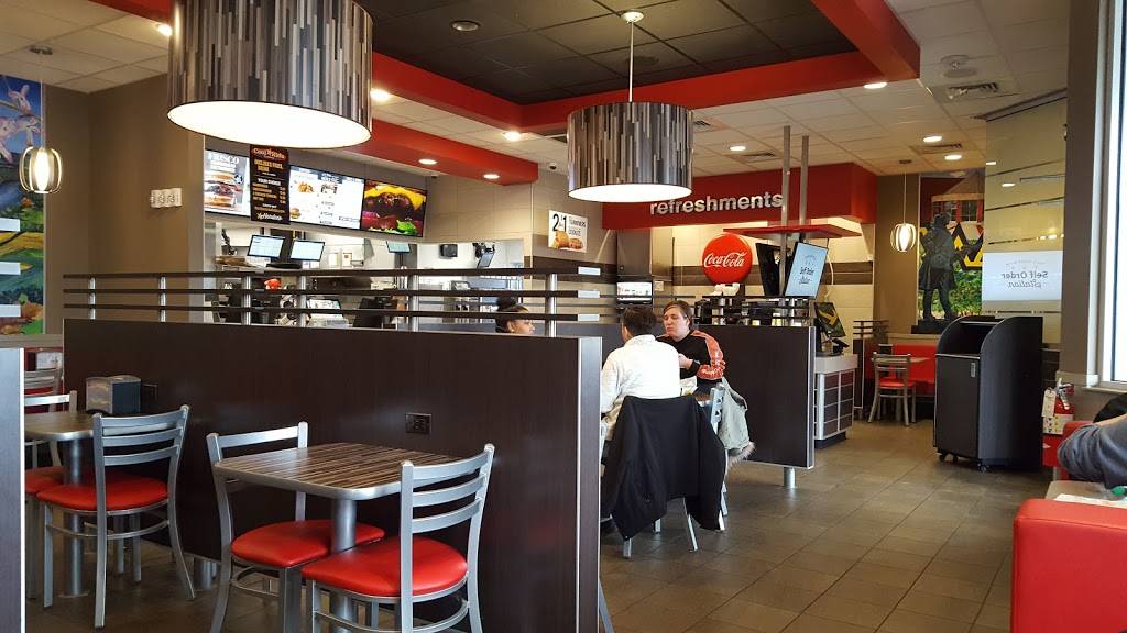 Hardees | restaurant | 811 Kidder St, Wilkes-Barre, PA 18702, USA | 5702356974 OR +1 570-235-6974