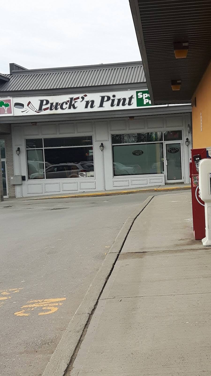 Puck N Pint Sports Pub | restaurant | 871 Chemong Rd, Peterborough, ON K9H 5Z5, Canada | 7057411078 OR +1 705-741-1078