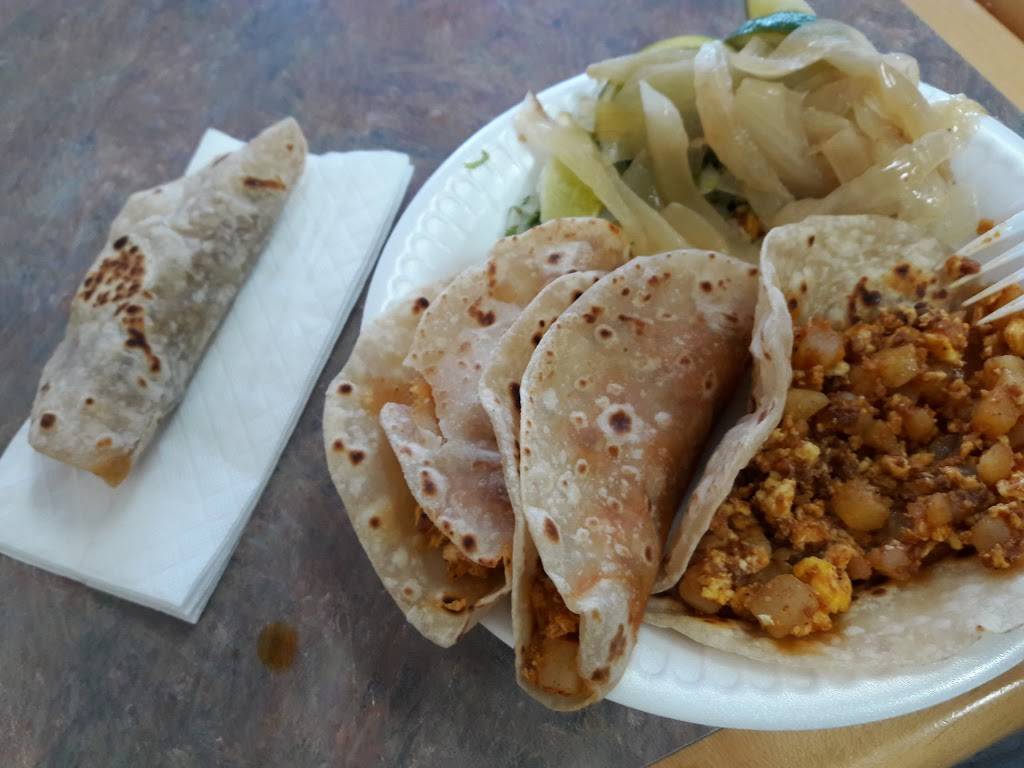 Monterrey Taquerias | restaurant | 901 Belt Line Rd #106, Garland, TX 75040, USA | 9727829152 OR +1 972-782-9152