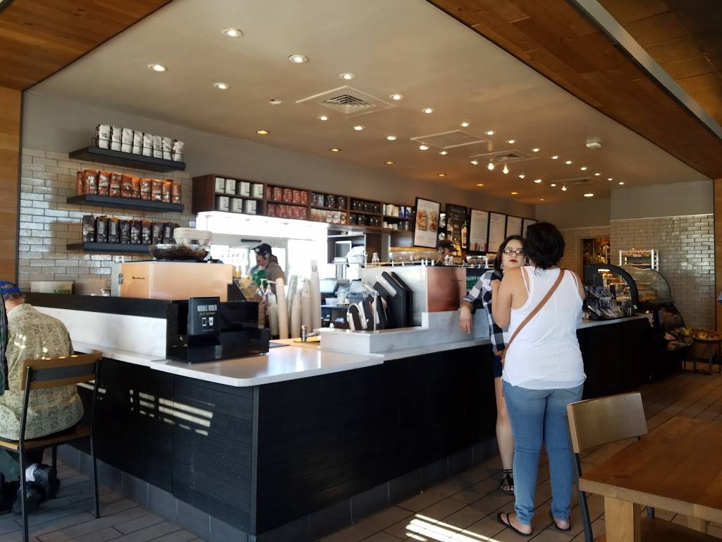 Starbucks | cafe | 3170 SE Military Dr, San Antonio, TX 78223, USA | 2103331581 OR +1 210-333-1581