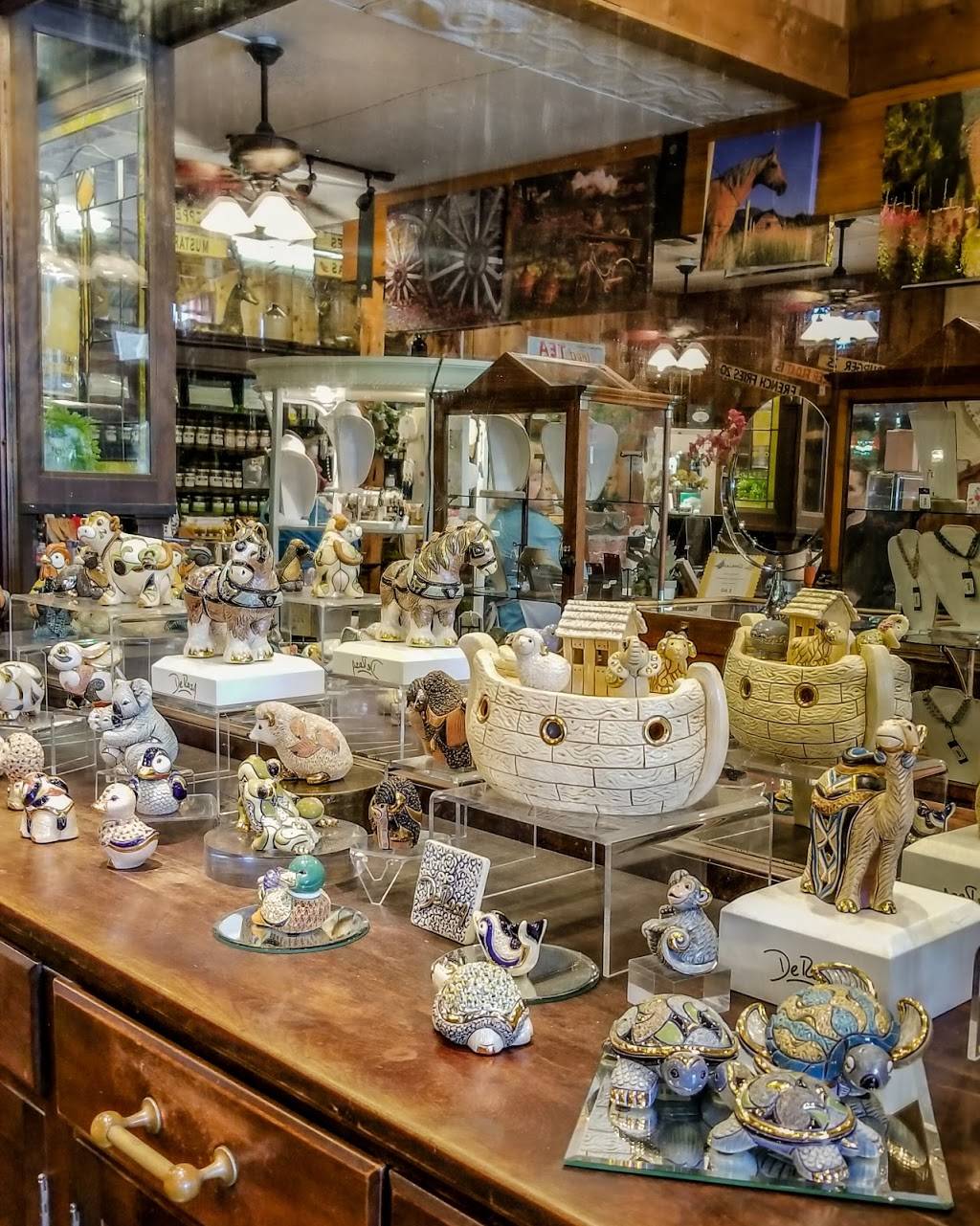 Camp Verde General Store | restaurant | 285 Camp Verde Rd E, Center Point, TX 78010, USA | 8306347722 OR +1 830-634-7722