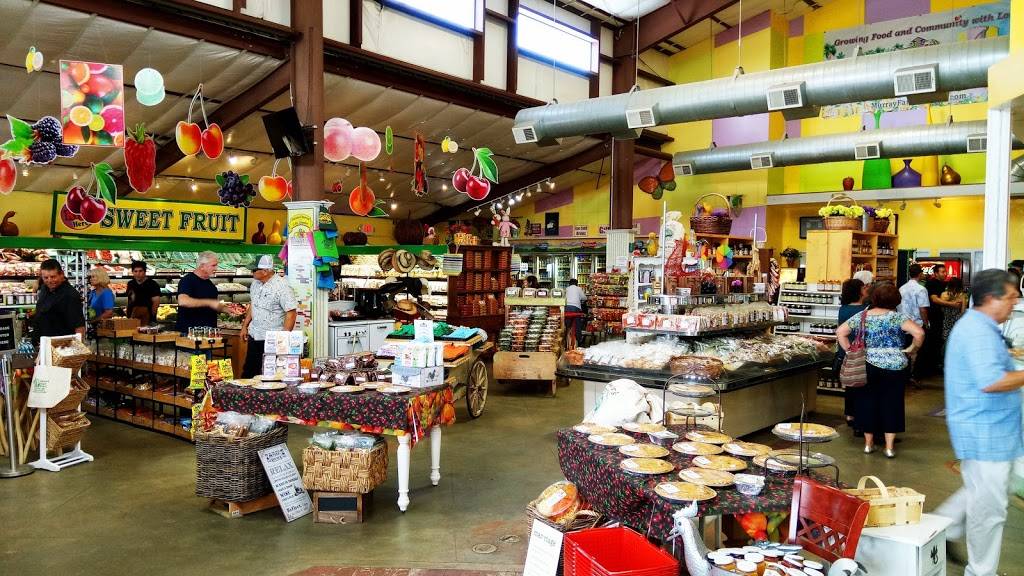 The Big Red Barn, Murray Family Farms | restaurant | 6700 General Beale Rd, Bakersfield, CA 93307, USA | 8558687729 OR +1 855-868-7729