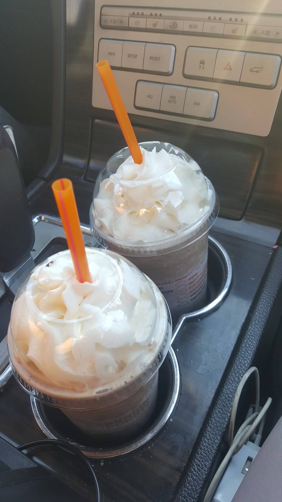 Dunkin Donuts | cafe | 8360 Cermak Rd, North Riverside, IL 60546, USA | 7084479201 OR +1 708-447-9201