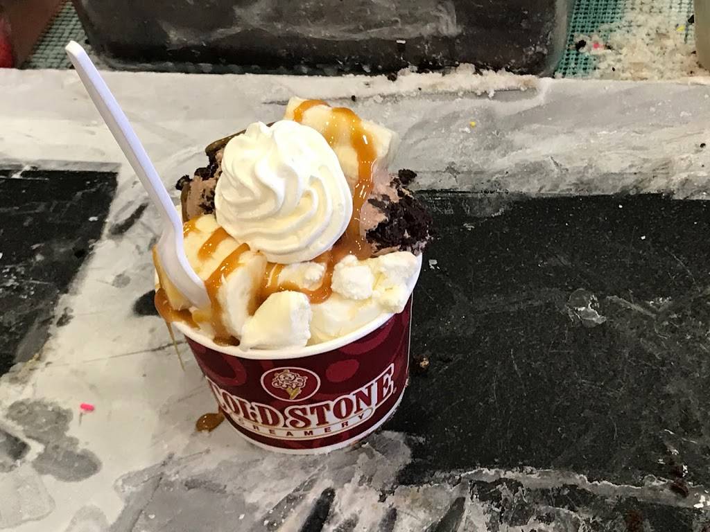 Cold Stone Creamery | bakery | 808 Sadler Rd, Fernandina Beach, FL 32034, USA | 9044918227 OR +1 904-491-8227