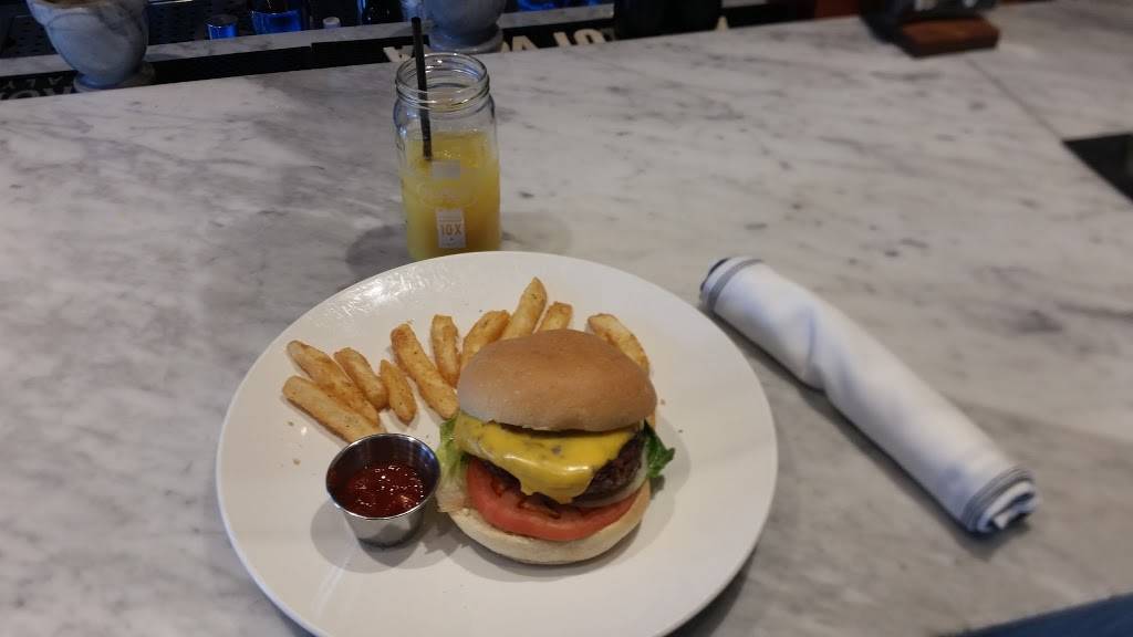 Lusso Pizza | restaurant | 40-1 Riverwalk Pl, West New York, NJ 07093, USA | 2017587070 OR +1 201-758-7070