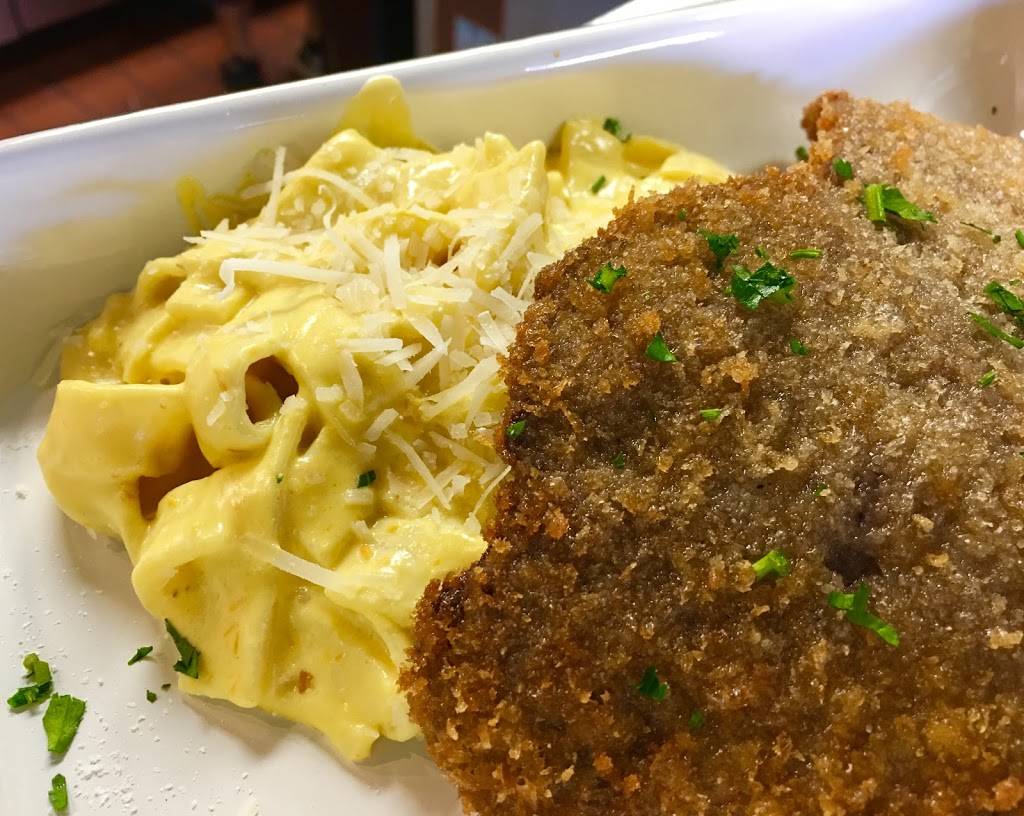 La Bodega Sangucheria | restaurant | 2306 E 4th St, Long Beach, CA 90814, USA | 5624398565 OR +1 562-439-8565