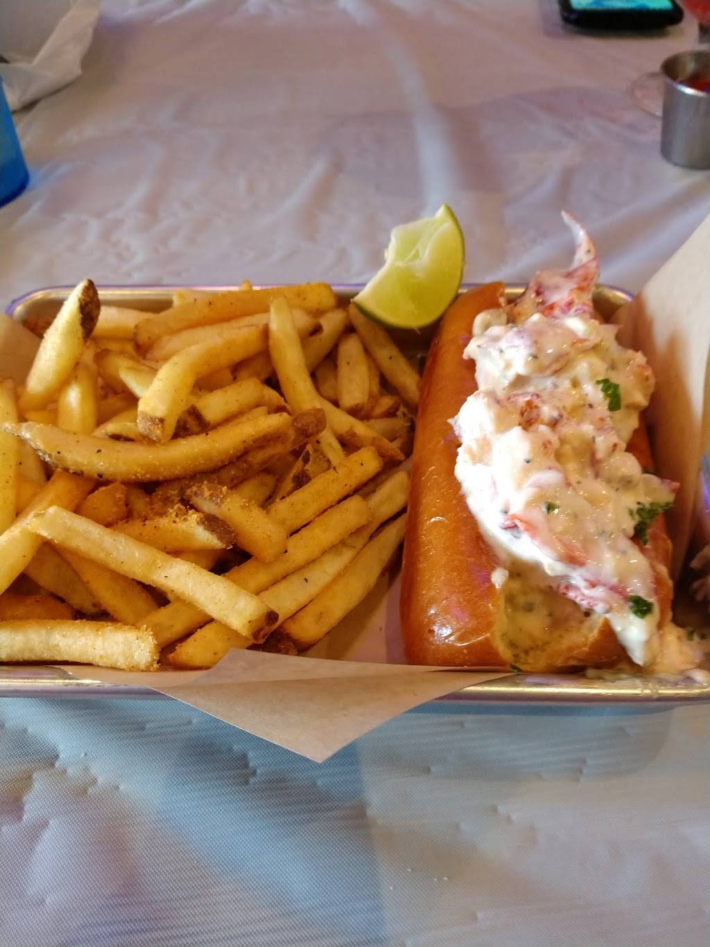 The Crab Station - Deep Ellum | restaurant | 2813 Commerce St, Dallas, TX 75226, USA | 4699414083 OR +1 469-941-4083