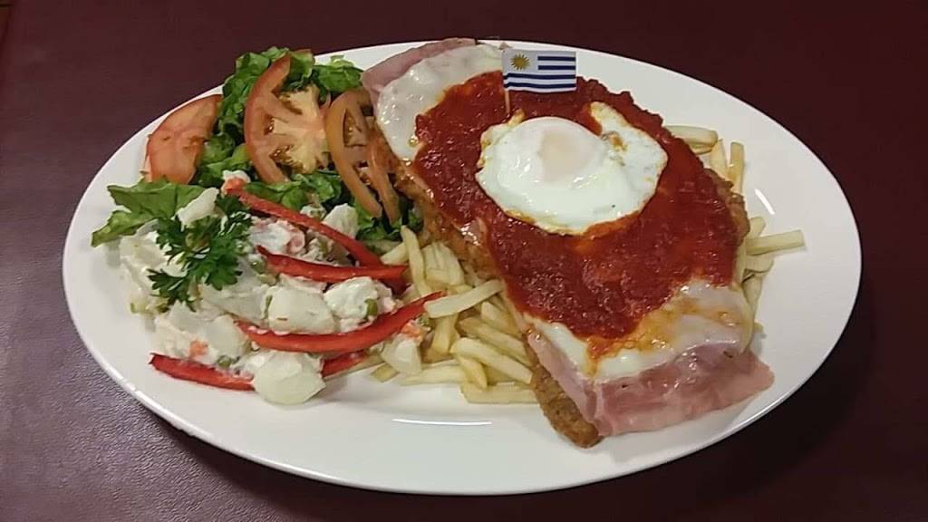 URUPILI Deli Restaurant & Pasteleria | restaurant | 518 Market St, Newark, NJ 07105, USA | 9733446891 OR +1 973-344-6891