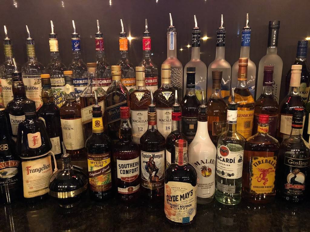 smōk-hau̇s | restaurant | 7 12th St, Garden City, NY 11530, USA | 5168336633 OR +1 516-833-6633