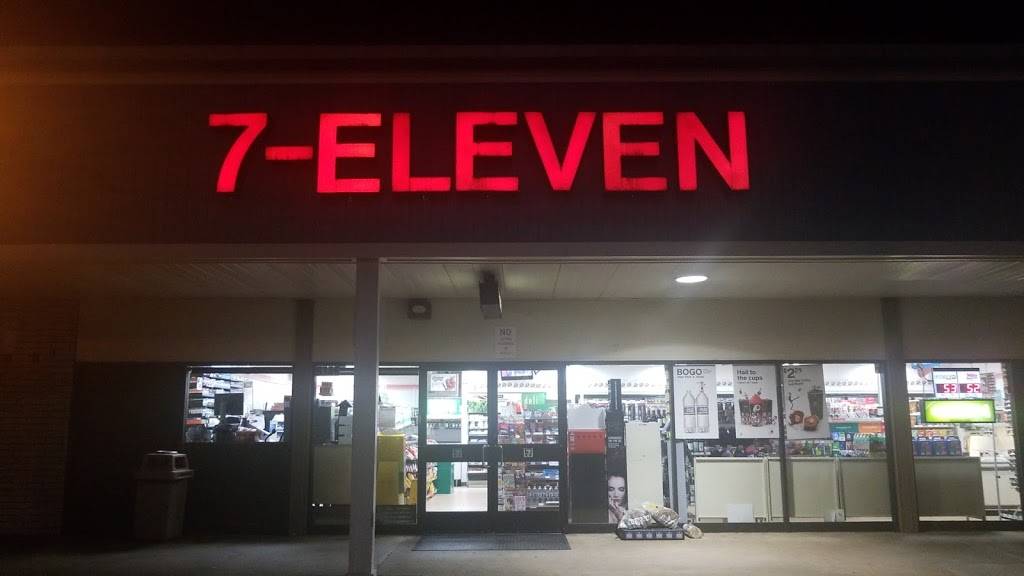 7-Eleven | bakery | 6146 Rose Hill Dr, Alexandria, VA 22310, USA | 7039710578 OR +1 703-971-0578