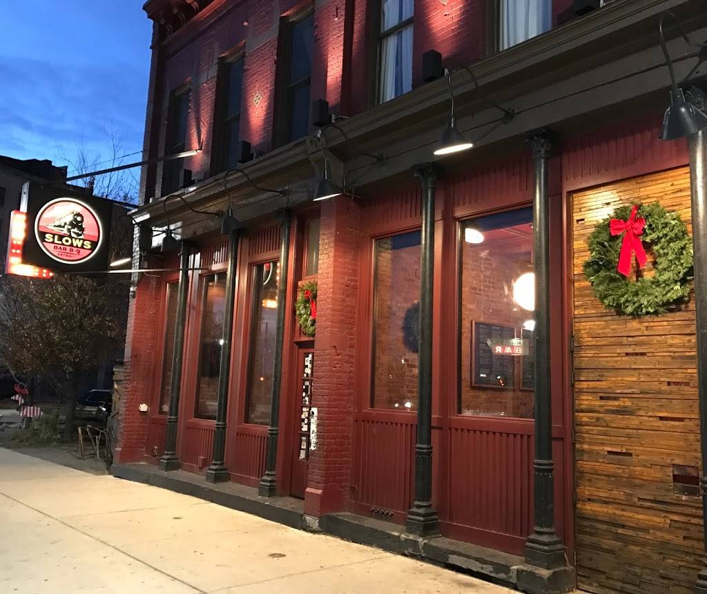 Slows Bar BQ | restaurant | 2138 Michigan Ave, Detroit, MI 48216, USA | 3139629828 OR +1 313-962-9828