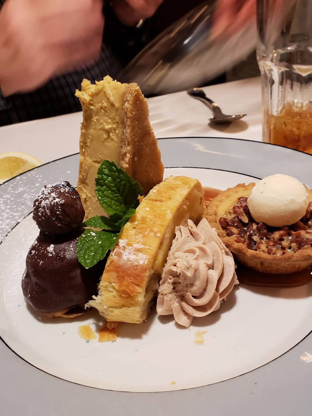 Kurts Euro Bistro | restaurant | 3305 Peachtree Industrial Blvd #100, Duluth, GA 30096, USA | 7706234128 OR +1 770-623-4128