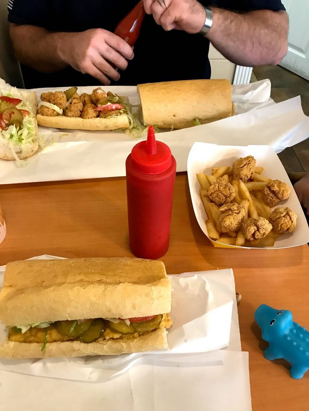 Mikes Po Boys | meal takeaway | 1006 E Worthey St, Gonzales, LA 70737, USA | 2256474746 OR +1 225-647-4746