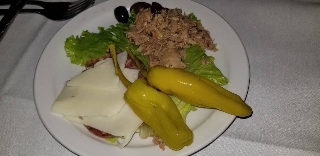 Nellos Place | restaurant | 3055 Bechelli Ln, Redding, CA 96002, USA | 5302231636 OR +1 530-223-1636