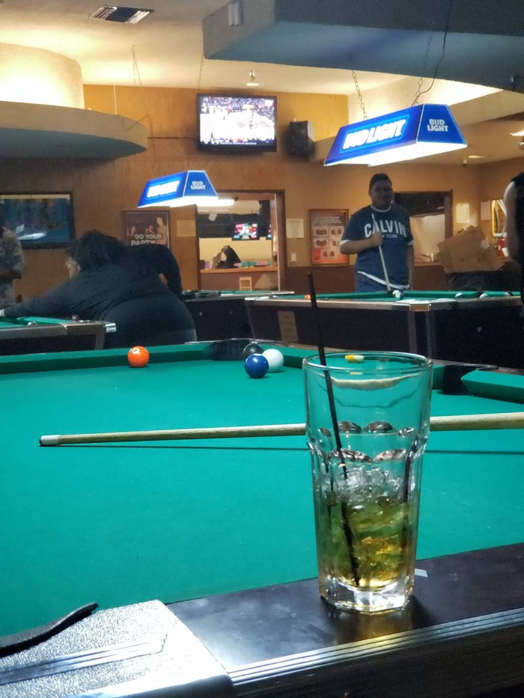 Bowlero Lancaster | restaurant | 43233 Sierra Hwy, Lancaster, CA 93534, USA | 6619482651 OR +1 661-948-2651