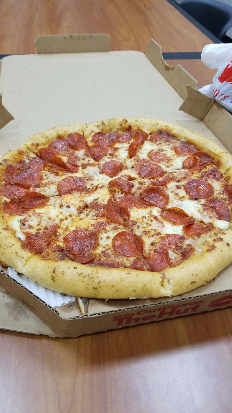 Pizza Hut | restaurant | 6807 W Brown Deer Rd, Milwaukee, WI 53223, USA | 4143540600 OR +1 414-354-0600